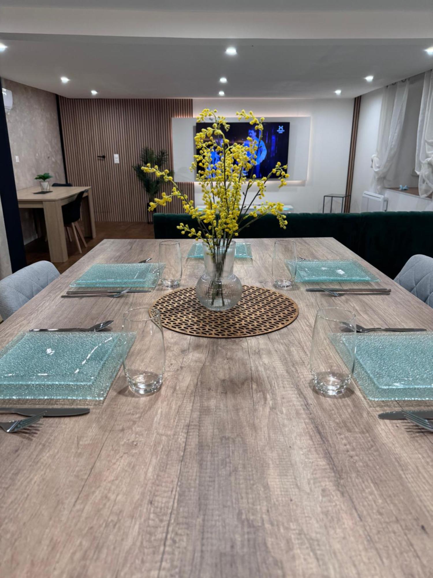 Appartement Moderne Champsevraine エクステリア 写真