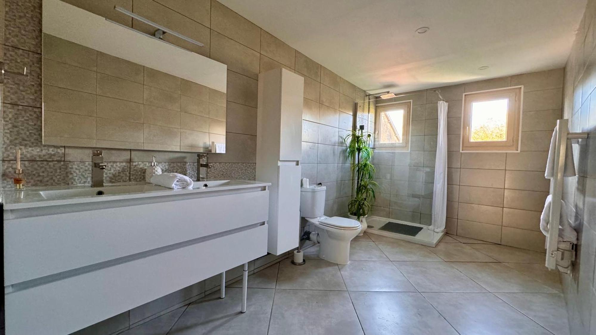 Appartement Moderne Champsevraine エクステリア 写真